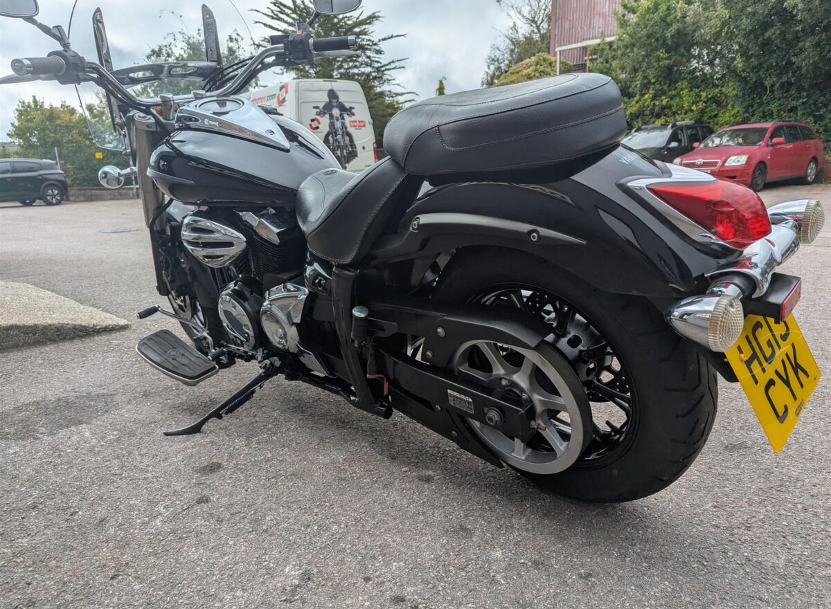 Yamaha XVS950 Midnight Star