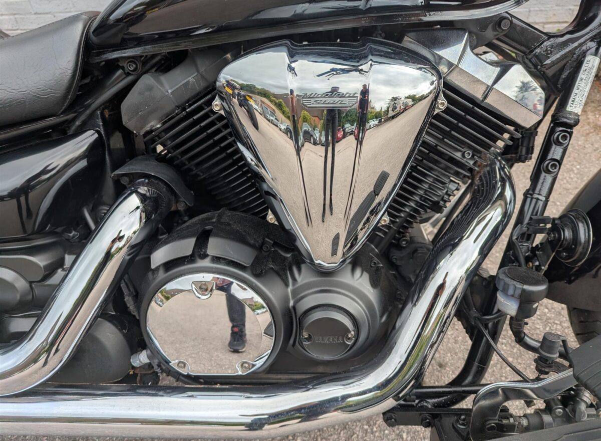 Yamaha XVS950 Midnight Star