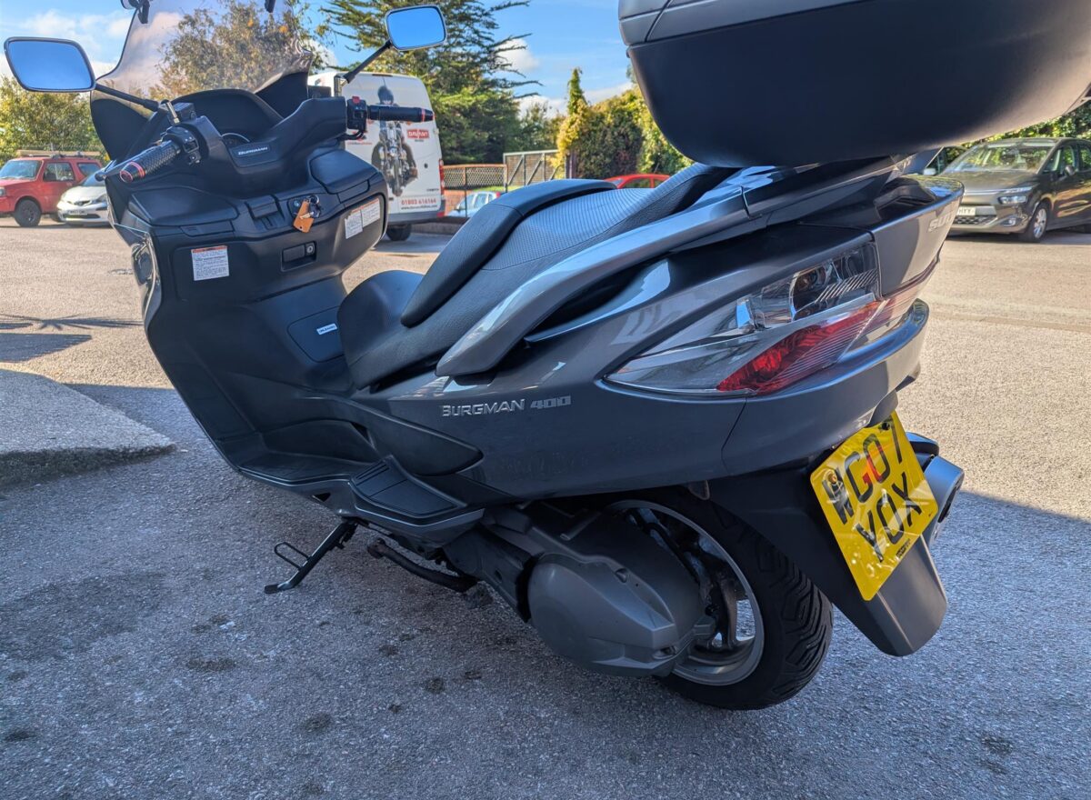 Suzuki Burgman 400