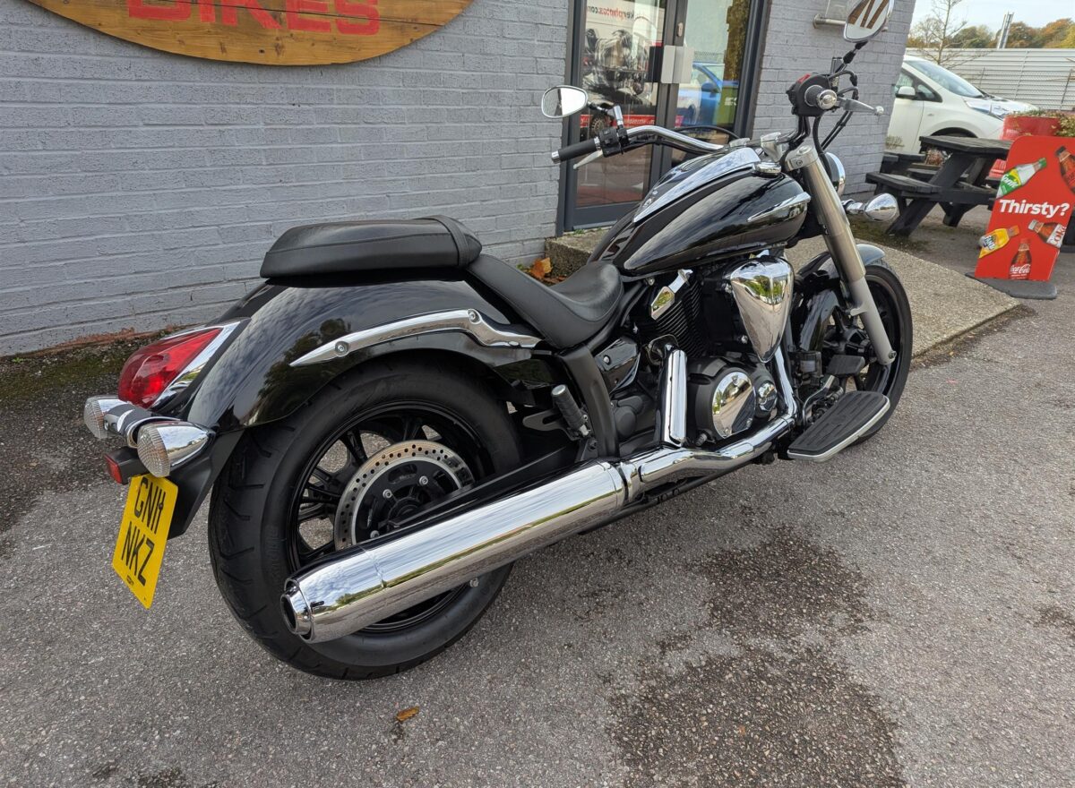 Yamaha XVS950 Midnight Star