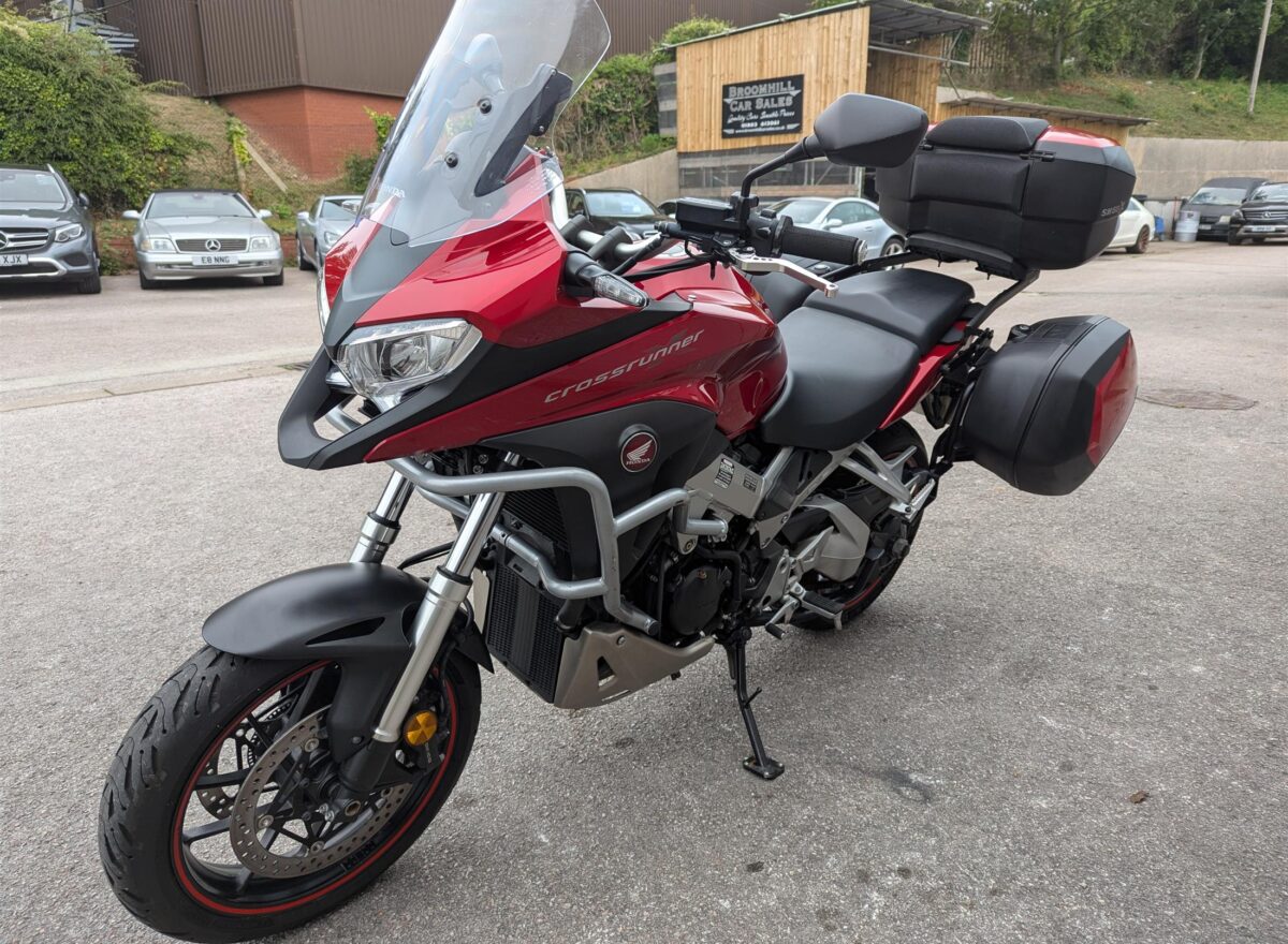 Honda VFR800X Cross Runner