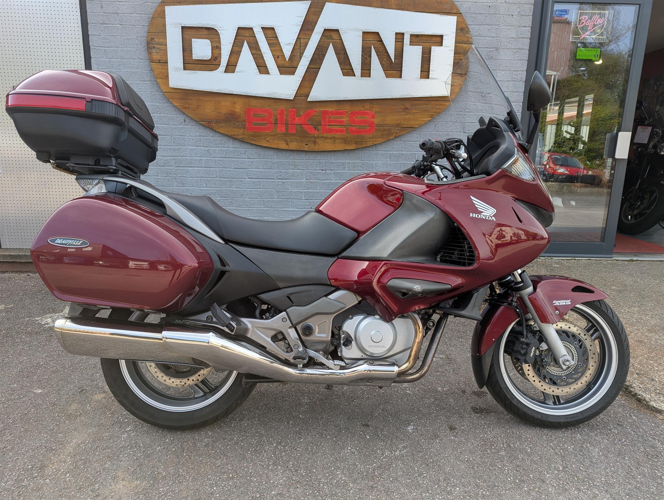 Honda NT700 V Deauville