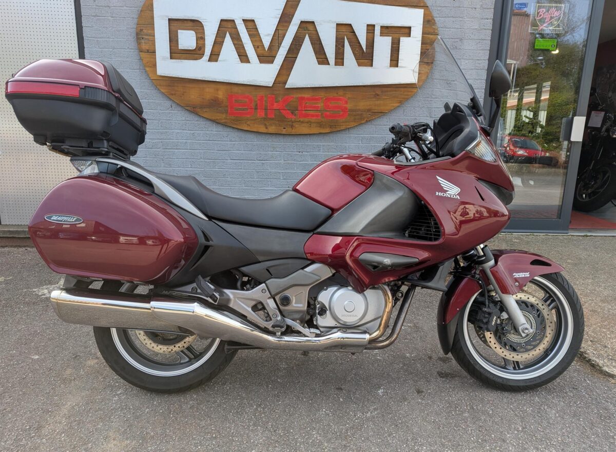 Honda NT700 V Deauville