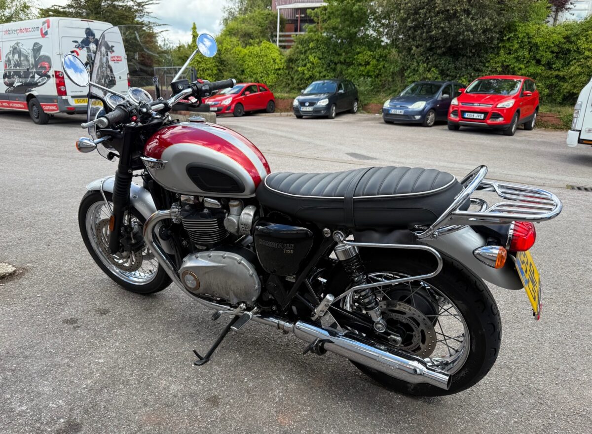 Triumph Bonneville T120